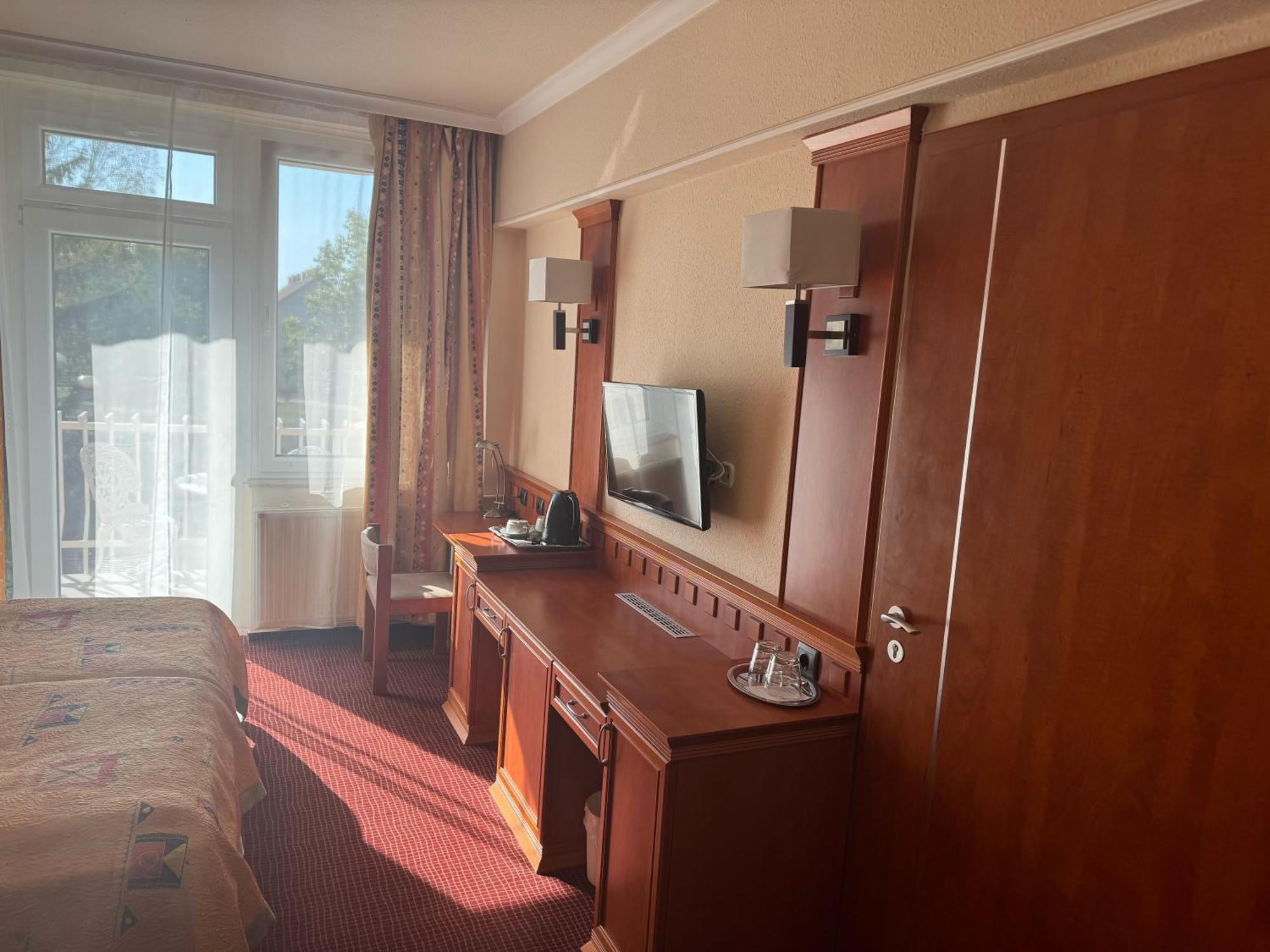 קישקונהלש Csipke Hotel מראה חיצוני תמונה
